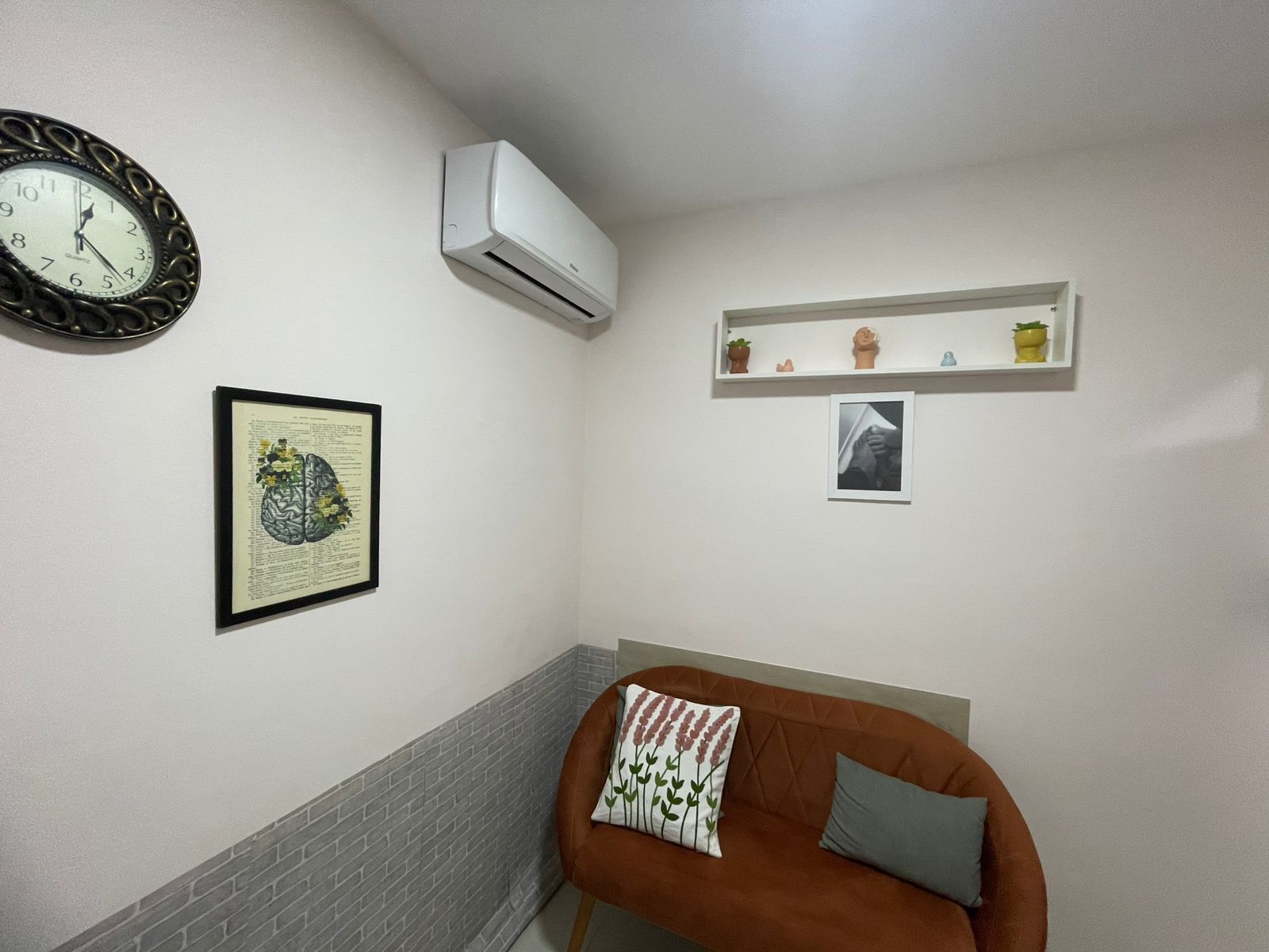 Sala de atendimento da Clínica Meira